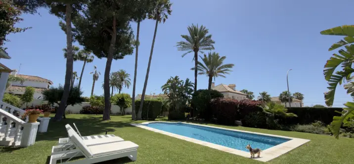 Venta de villa independiente en San Pedro de Alcántara 2