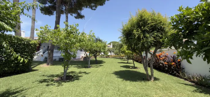 Venta de villa independiente en San Pedro de Alcántara 4