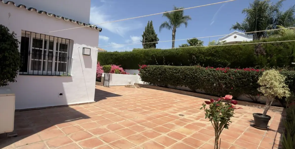 Venta de villa independiente en San Pedro de Alcántara 8