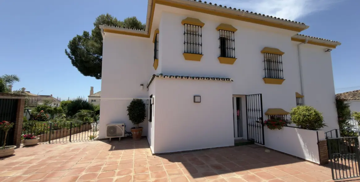 Venta de villa independiente en San Pedro de Alcántara 9
