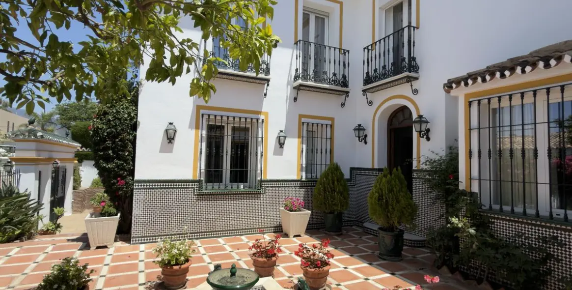 Venta de villa independiente en San Pedro de Alcántara 14