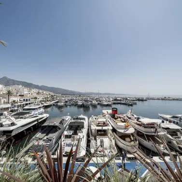 Venta de dúplex en Puerto Banús