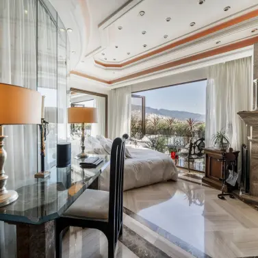 Venta de dúplex en Puerto Banús