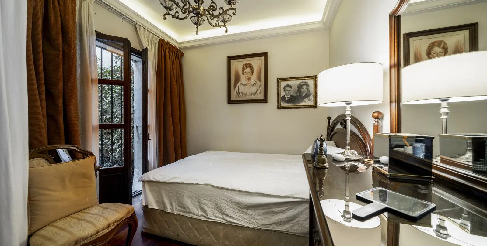 Sale of duplex in Puerto Banús 10