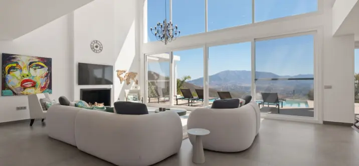 Venta de villa independiente en La Mairena 3