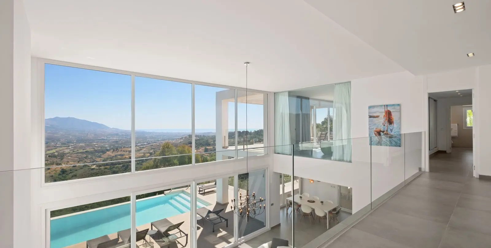Sale of detached villa in La Mairena 1