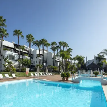 Venta de apartamento en planta baja en The Golden Mile
