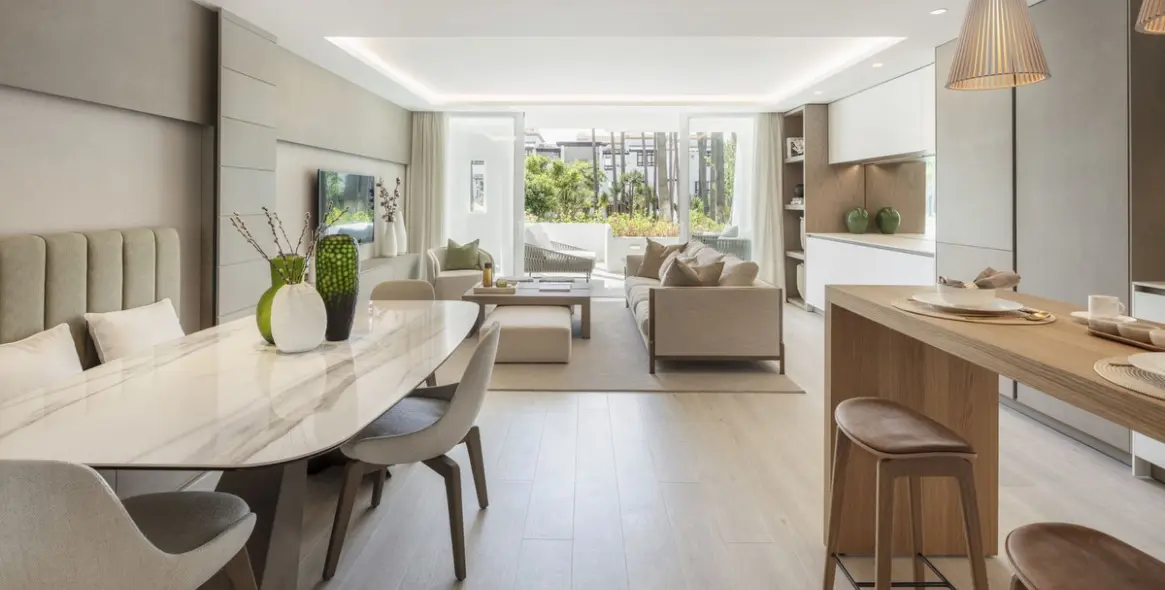 Venta de apartamento en planta baja en The Golden Mile 21