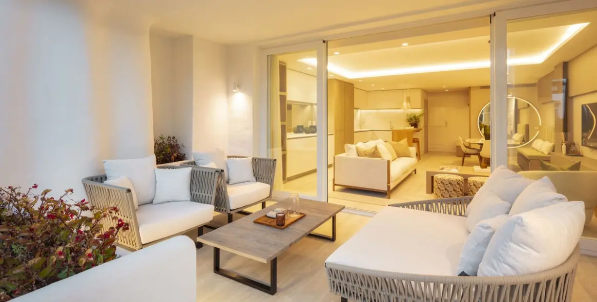 Venta de apartamento en planta baja en The Golden Mile 24