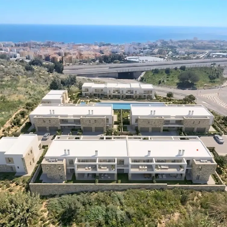 Продажа  жилого участка в Benalmadena