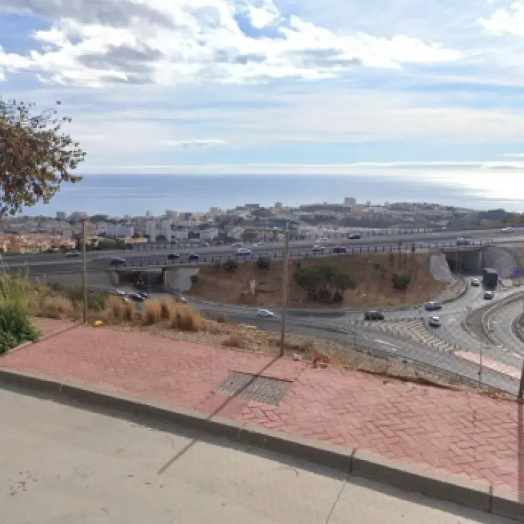 Продажа  жилого участка в Benalmadena