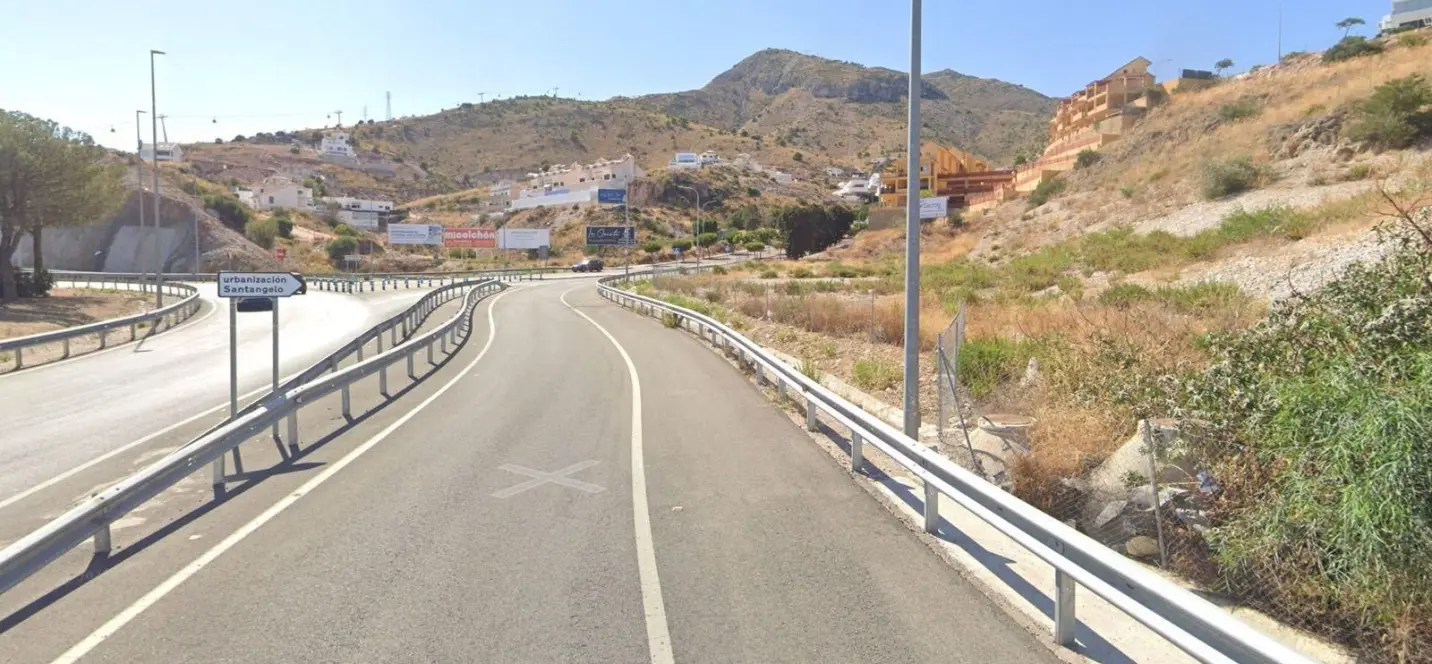 Продажа  жилого участка в Benalmadena 4