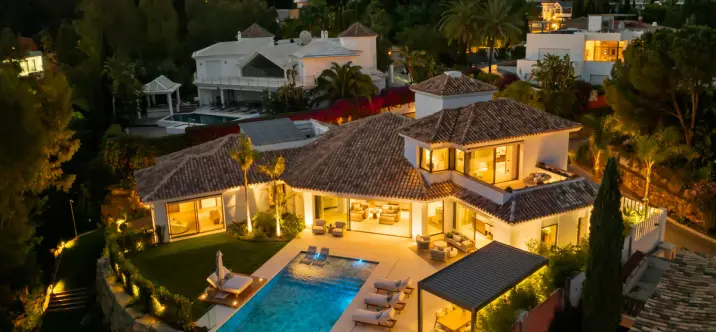 Venta de villa independiente en Benahavís 0