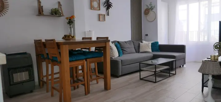 Short-term rent of middle floor apartment in Fuengirola 0