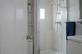 Image 7 thumb
