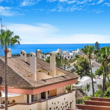 Alquiler a corto plazo de apartamento en planta media en The Golden Mile