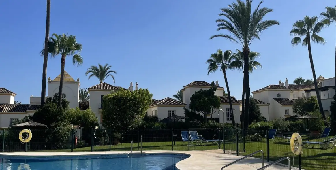 Долгосрочная аренда пентхауса в Estepona 2