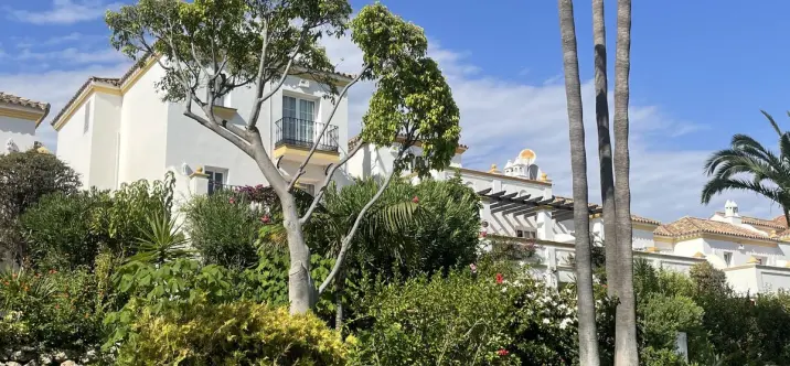Долгосрочная аренда пентхауса в Estepona 2