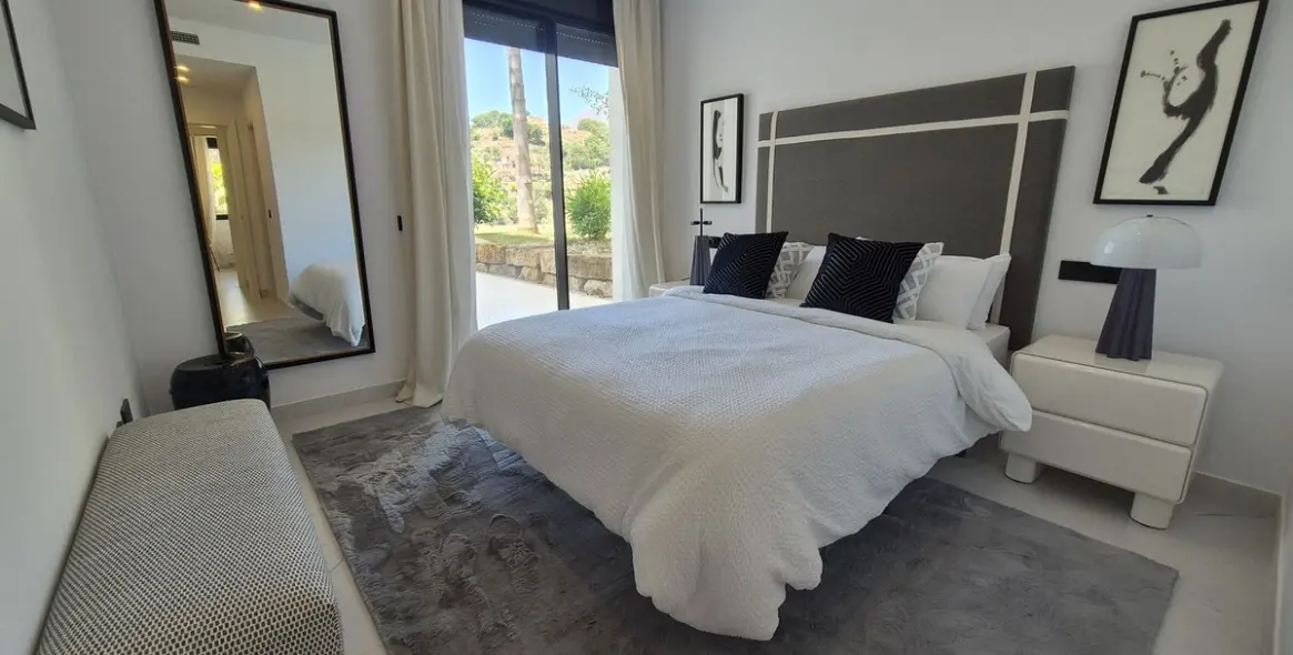 Long-term rent of ground floor apartment in Estepona 3