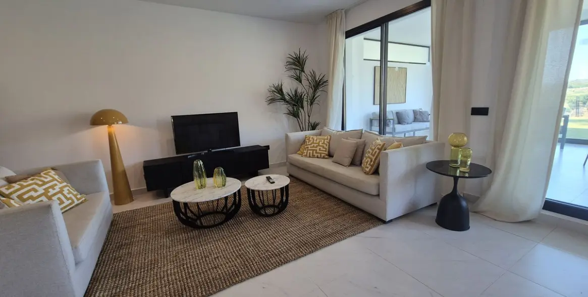 Long-term rent of ground floor apartment in Estepona 11