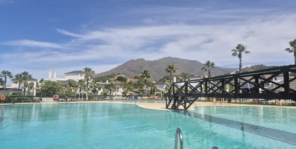 Long-term rent of ground floor apartment in Estepona 14