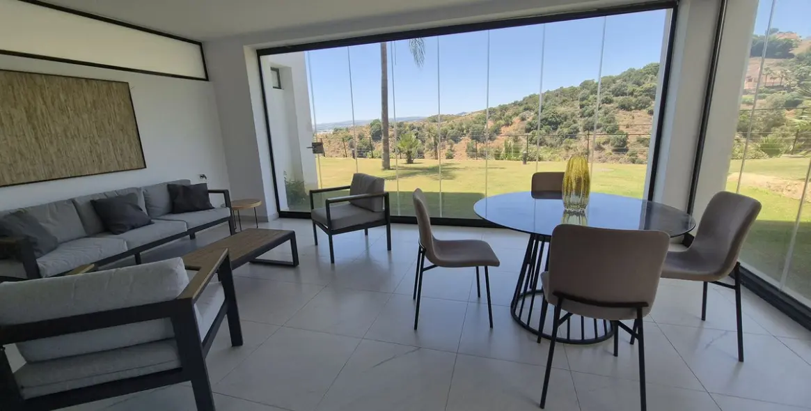 Long-term rent of ground floor apartment in Estepona 35