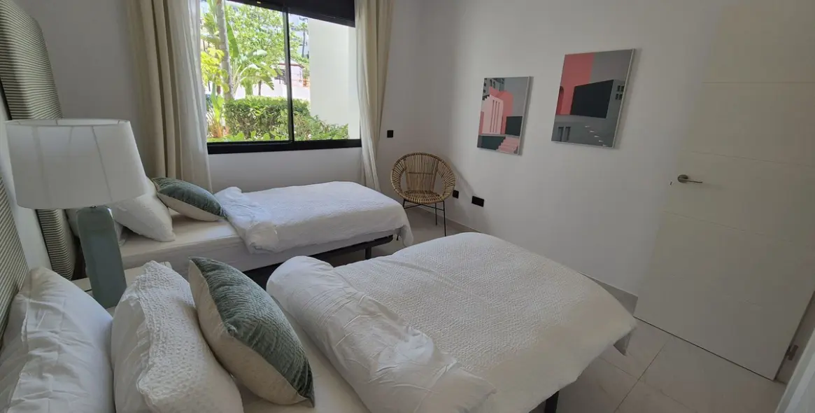 Long-term rent of ground floor apartment in Estepona 54
