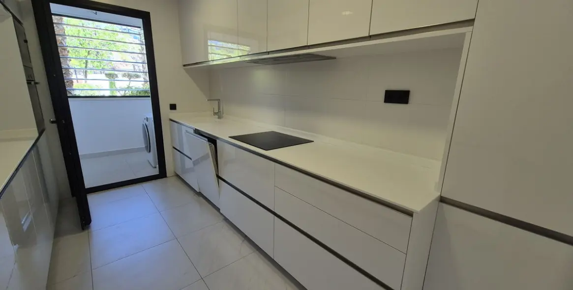Long-term rent of ground floor apartment in Estepona 87