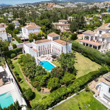 Long-term rent of detached villa in Nueva Andalucía