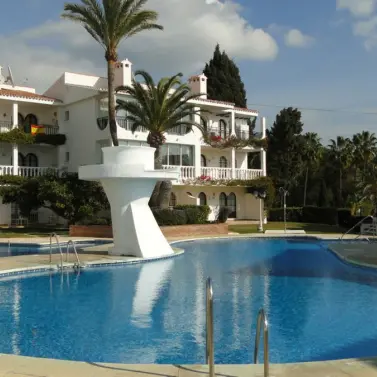 Venta de apartamento en planta media en Riviera del Sol