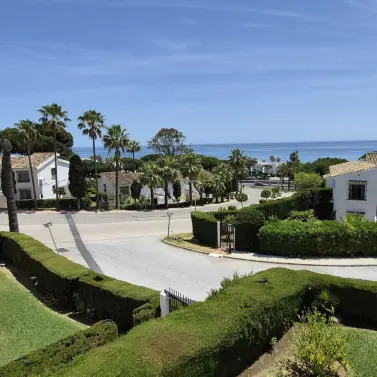 Venta de apartamento en planta media en Riviera del Sol