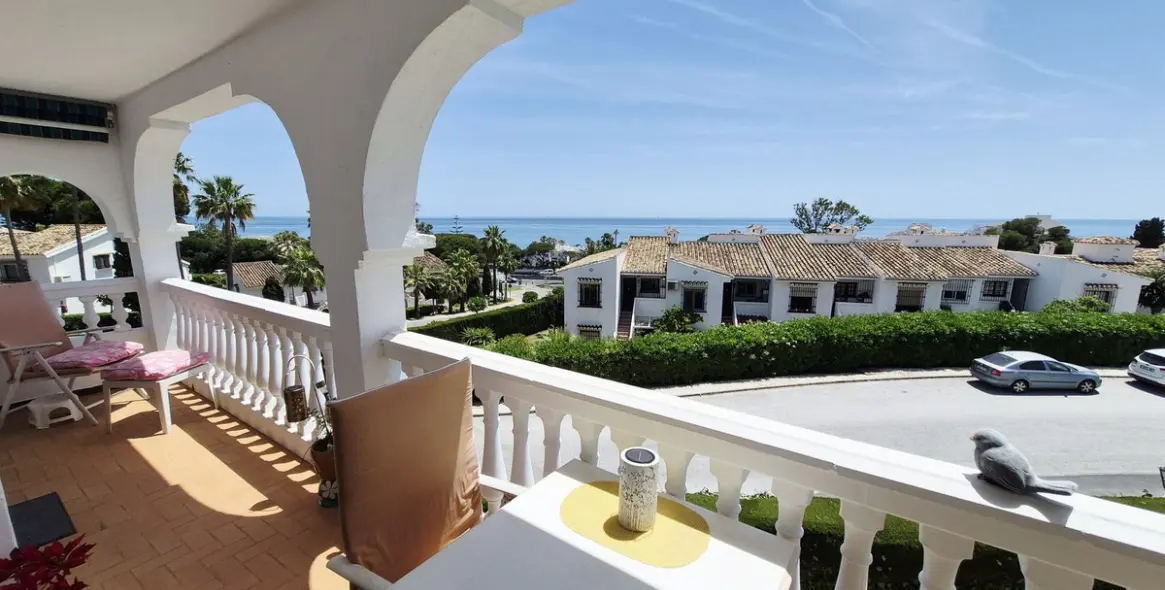 Venta de apartamento en planta media en Riviera del Sol 3