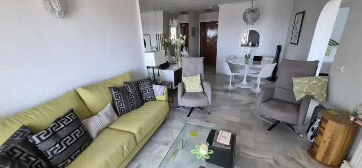 Venta de apartamento en planta media en Riviera del Sol 3