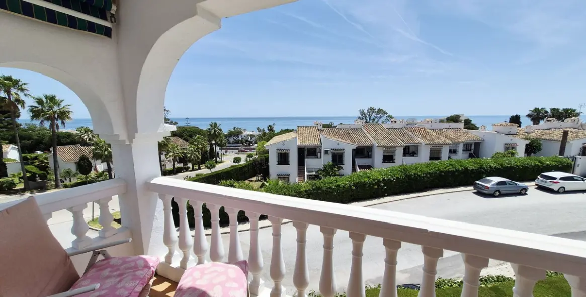 Venta de apartamento en planta media en Riviera del Sol 8