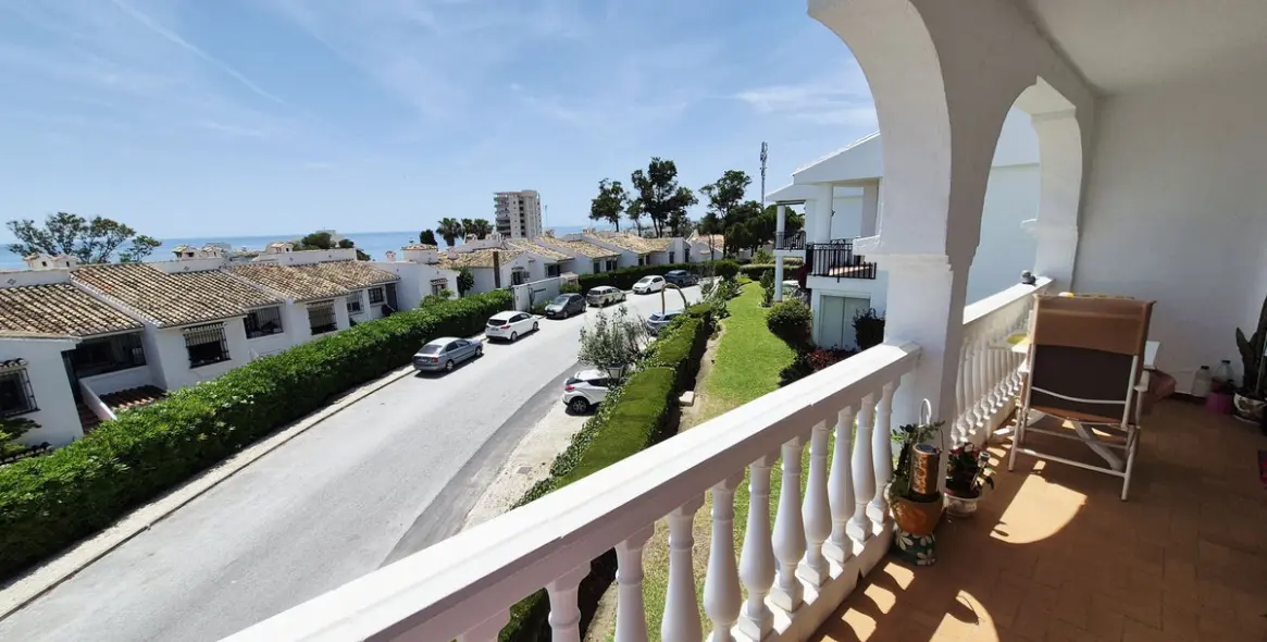 Venta de apartamento en planta media en Riviera del Sol 9