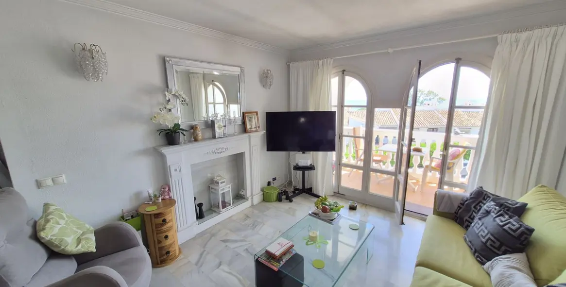 Venta de apartamento en planta media en Riviera del Sol 10