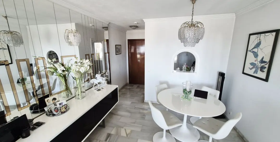 Venta de apartamento en planta media en Riviera del Sol 11