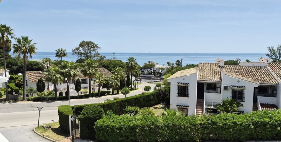 Venta de apartamento en planta media en Riviera del Sol 14