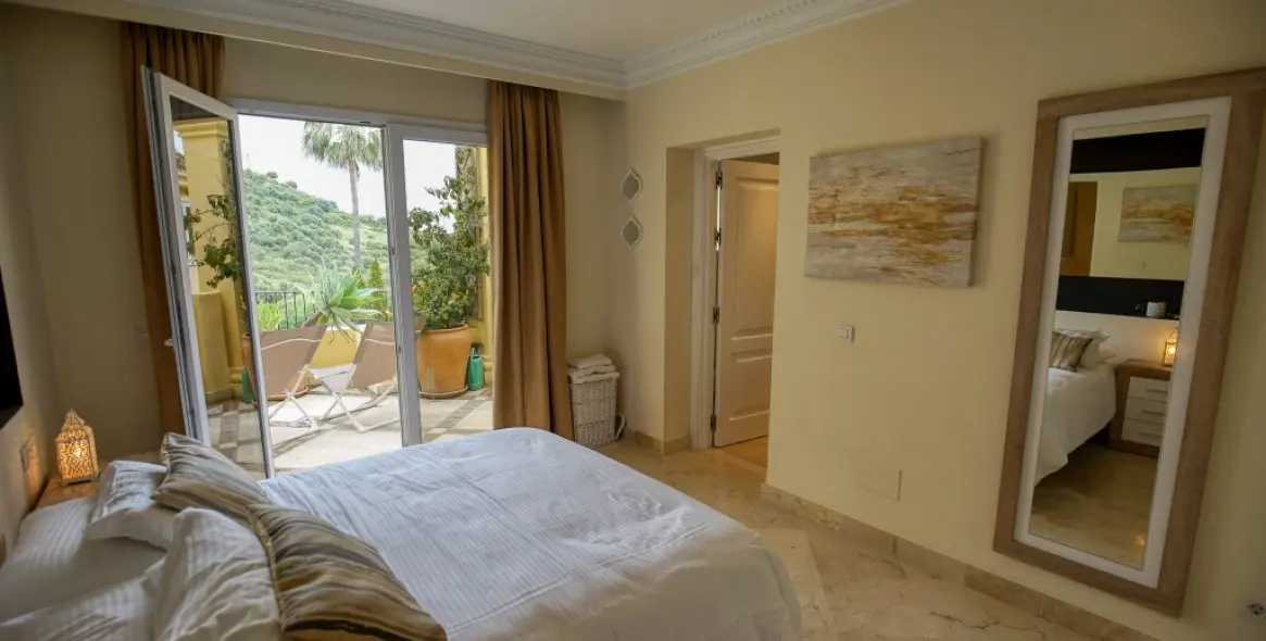 Venta de apartamento en planta baja en Casares Playa 4
