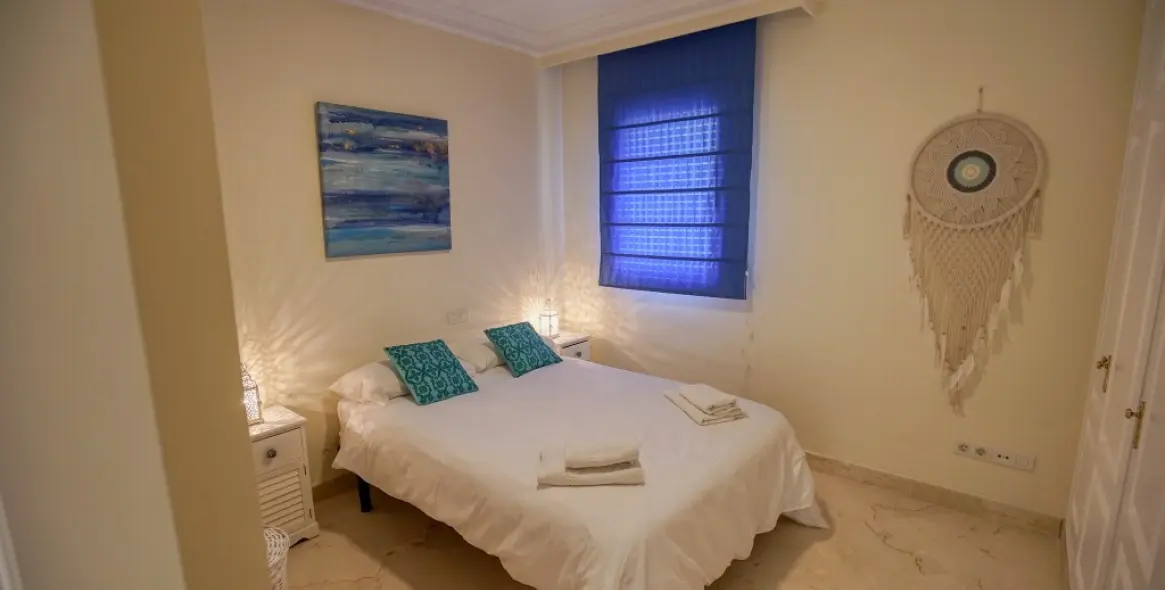 Venta de apartamento en planta baja en Casares Playa 24
