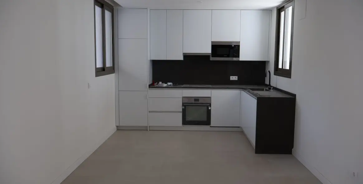 Venta de apartamento en planta baja en Estepona 3