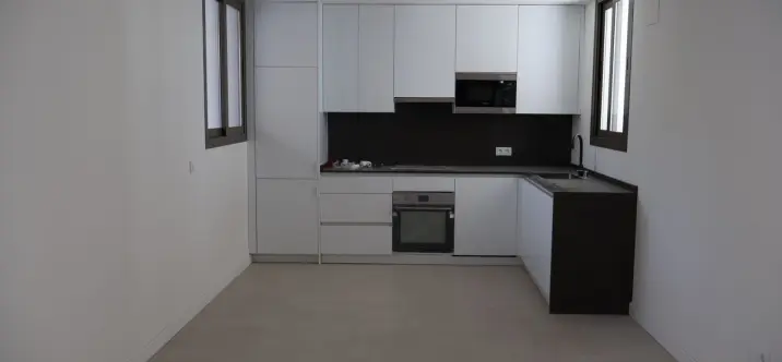 Venta de apartamento en planta baja en Estepona 2