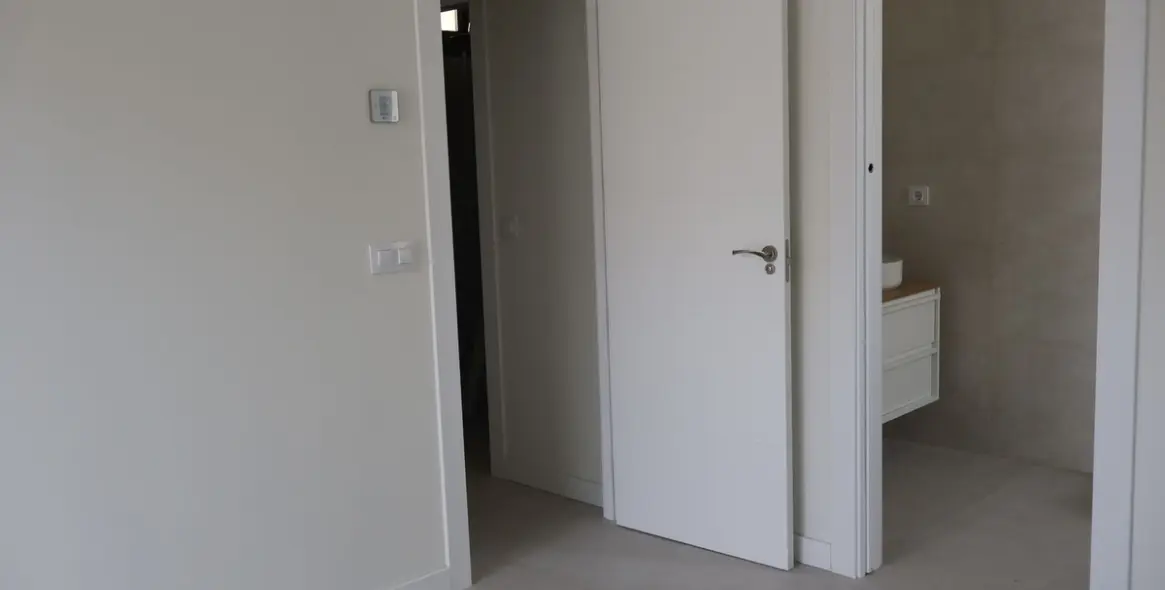 Venta de apartamento en planta baja en Estepona 11