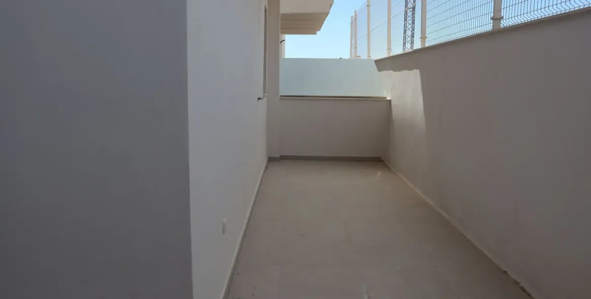 Venta de apartamento en planta baja en Estepona 15