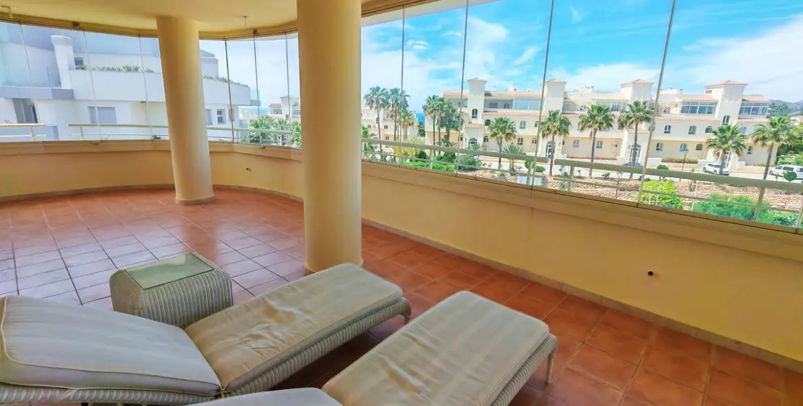 Venta de apartamento en planta media en Mijas Costa 4