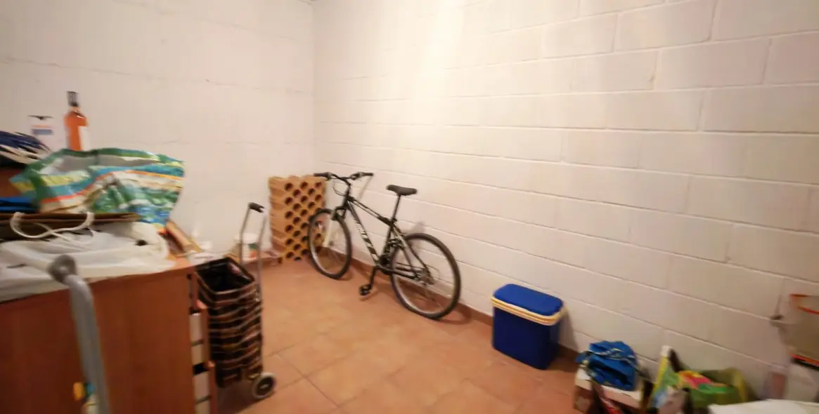 Venta de apartamento en planta media en Mijas Costa 17