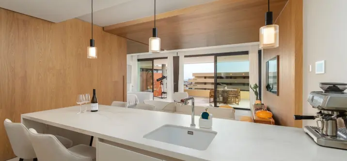 Venta de apartamento en planta media en Higueron 4