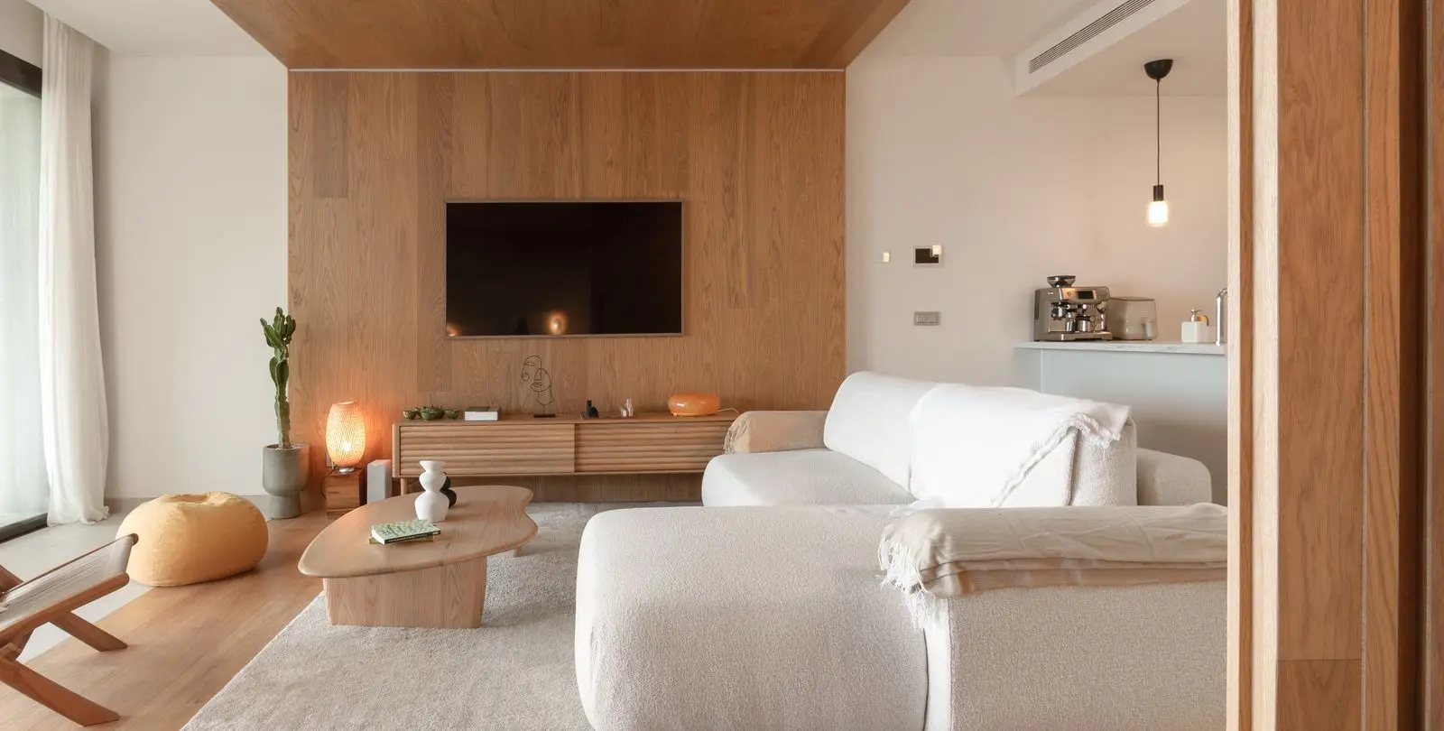 Venta de apartamento en planta media en Higueron 6