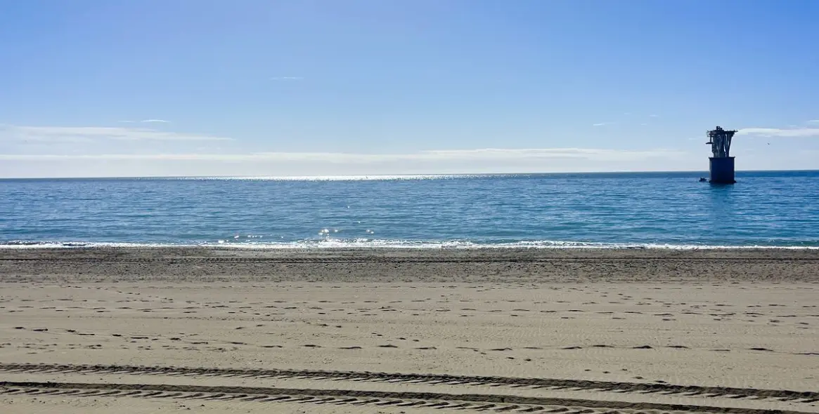 Sale of middle floor apartment in Sierra Blanca 39
