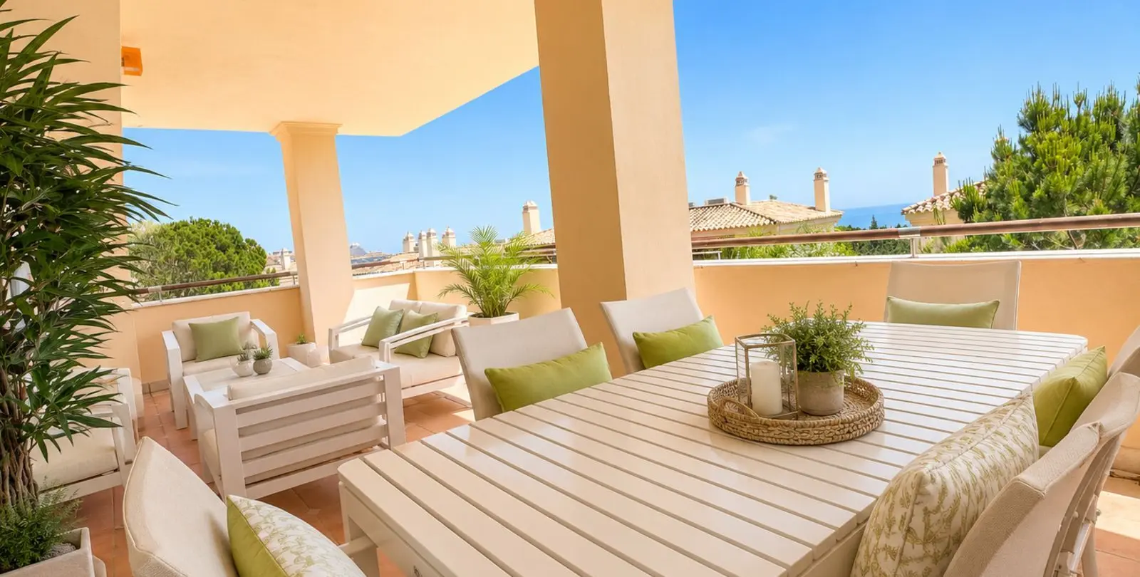 Sale of middle floor apartment in Sierra Blanca 10